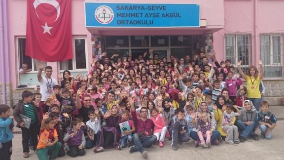 Marmara Üniversitesinden Kozan Mehmet Ayşe Akgül Ortaokuluna ziyaret.