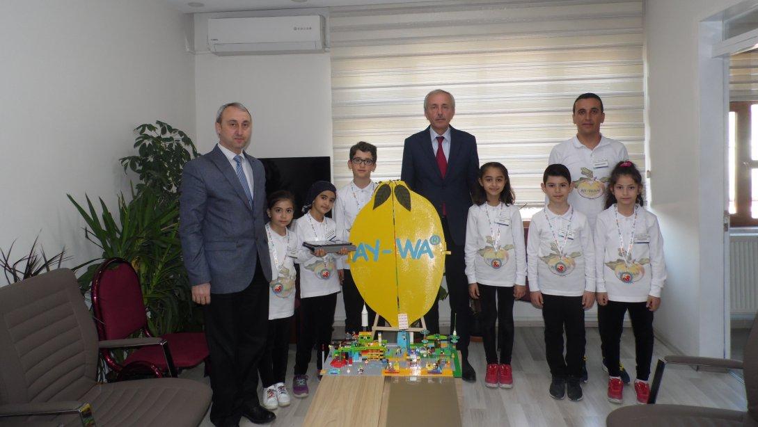 Ali Fuat Paşa İlkokulu Robotik Takımı Müdürümüzü Makamında Ziyaret Etti